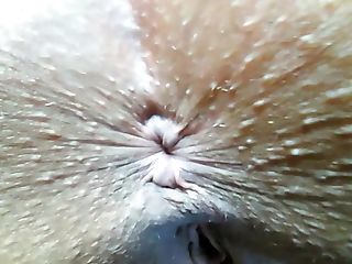 Camgirl With Amazing Asshole Close-up