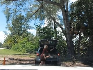 Roadside - Big Tits Mummy Fucks Roadside Assistance With Selah Rain