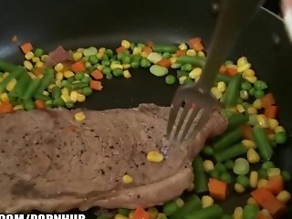 Hot And Horny Gf Helps Her Man Feast Steak And A Fellatio Day