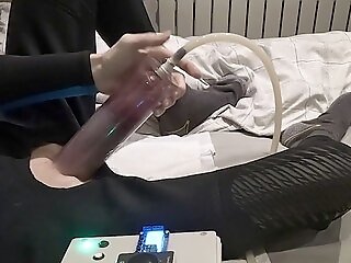 Fuckpole Pumping Machine - Vacuum Tube Plunged With Massive Dick Pumping Device