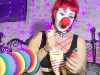 Slurry Clown Loves Chokin The Younger Partner